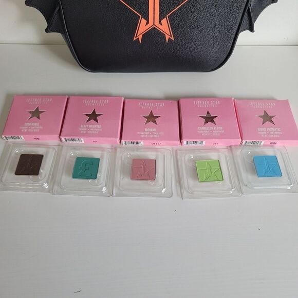 Jeffree Star bundle batwing cosmetic bag and 5 eyeshadows - Picture 4 of 10
